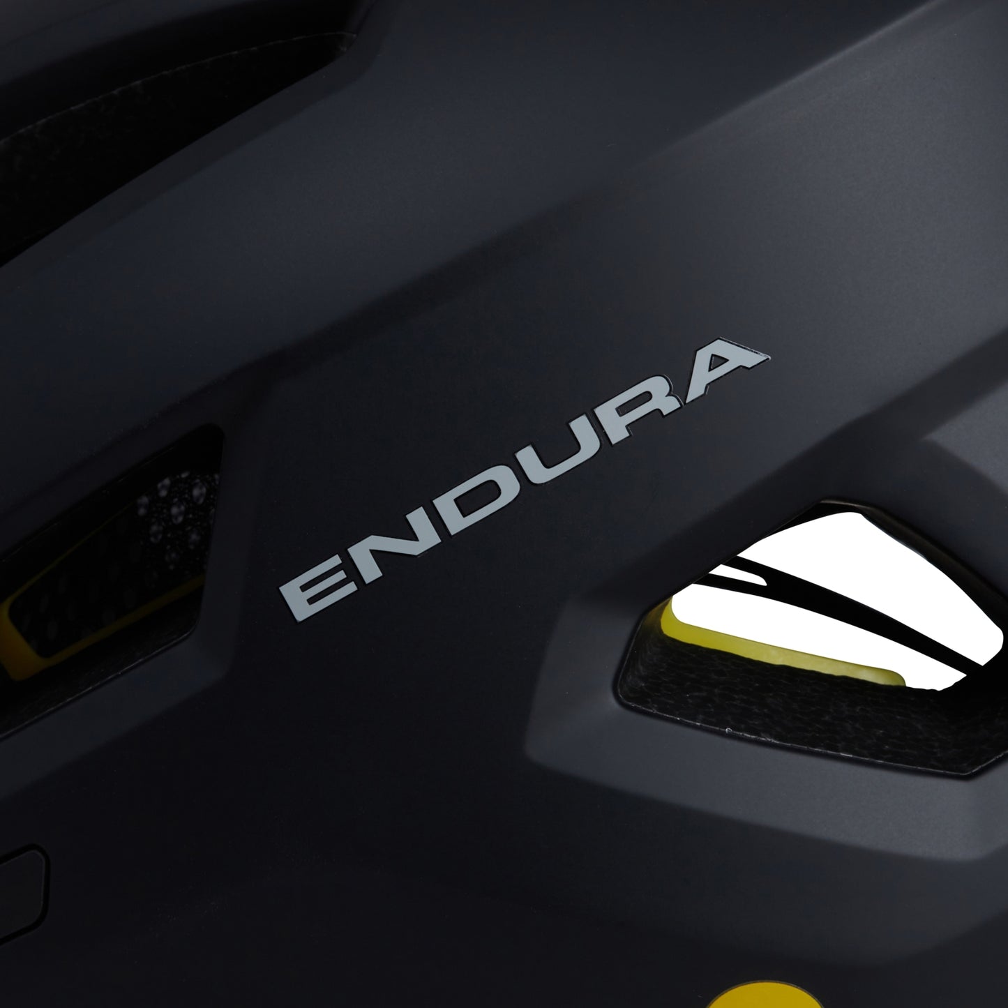 Endura Casco Hummvee